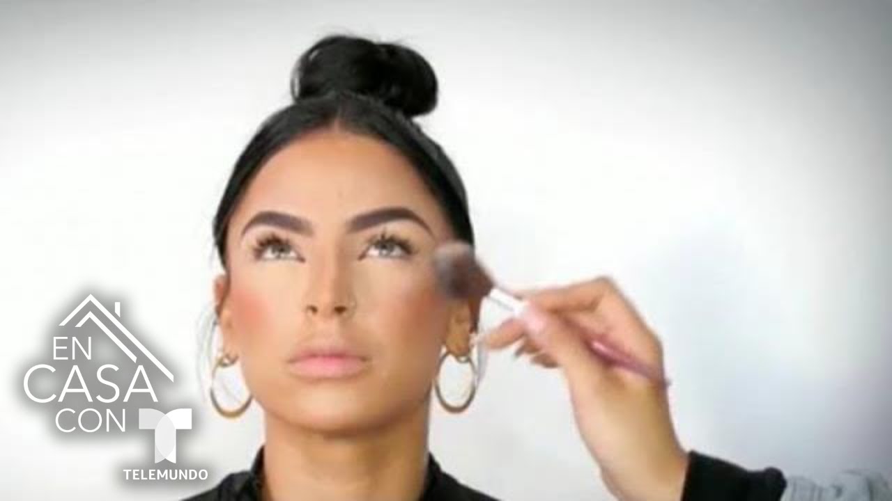 Aprende a maquillarte como Natti Natasha de manera fácil y rápida | Telemundo
