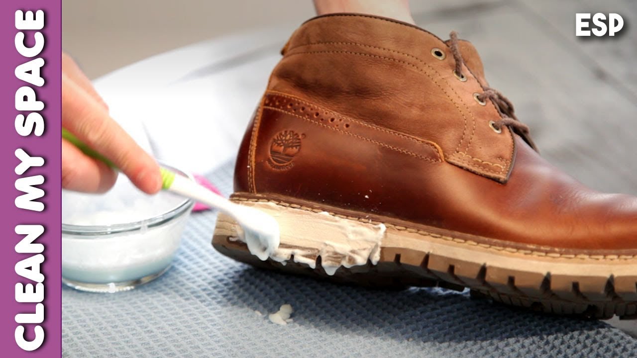Cómo limpiar y abrillantar zapatos de cuero. (Un minuto para limpiar)
