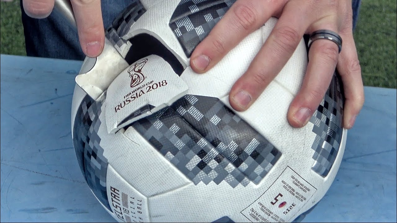 Qu'y a-t-il dans le ballon de football de la Coupe du monde?